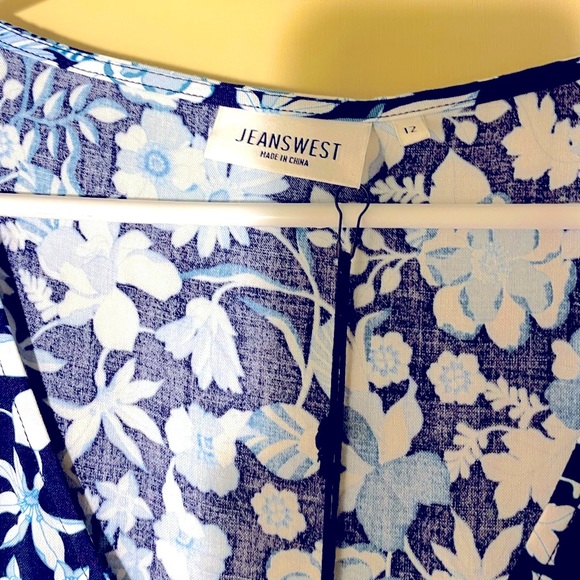 Jeanswest | Sonia V Neck Dress | Blue Floral Print | Size 12 | NWT - Picture 10 of 14
